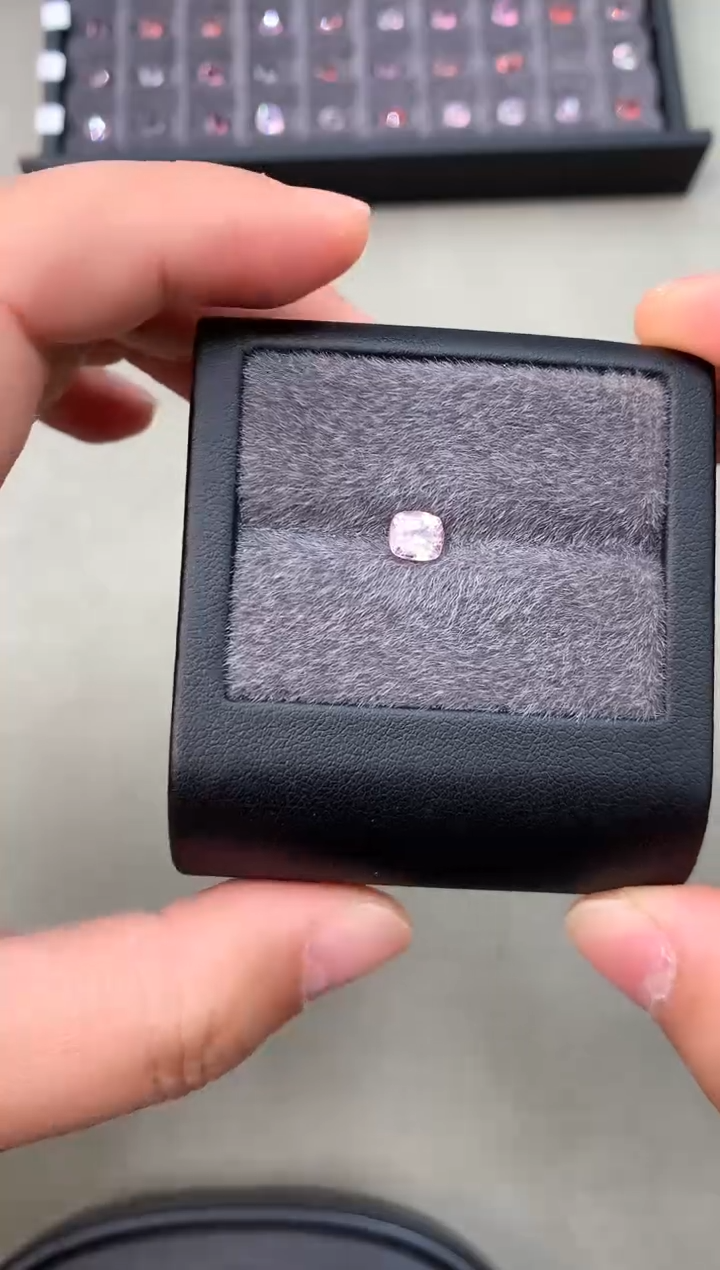 【闪购商品】定制尖晶石裸石未镶嵌1.01ct 枕型 粉色调