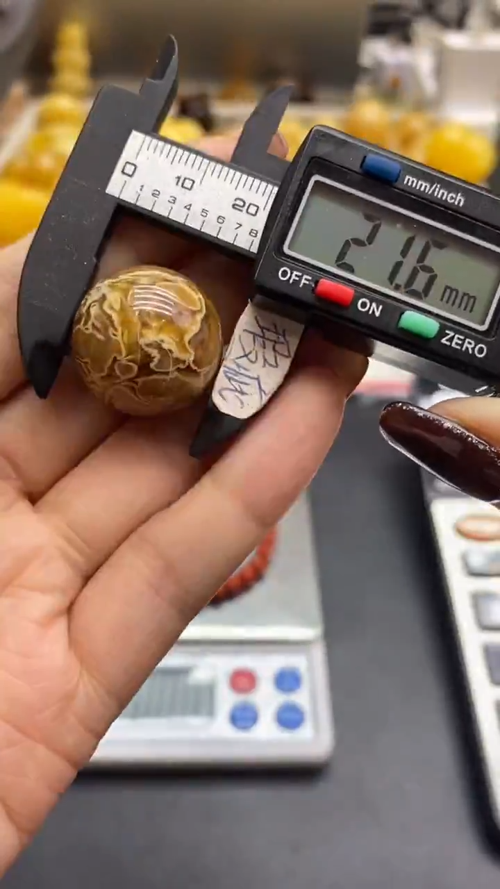 琥珀未镶嵌珠宝奇石1597