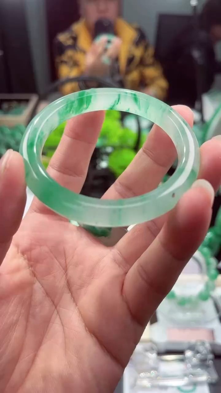 【闪购商品】石英质玉手镯合金非洲翠