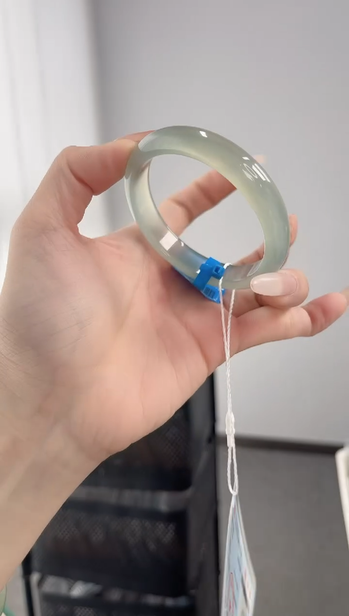 【闪购商品】玛瑙/玉髓手镯未镶嵌52-53圈