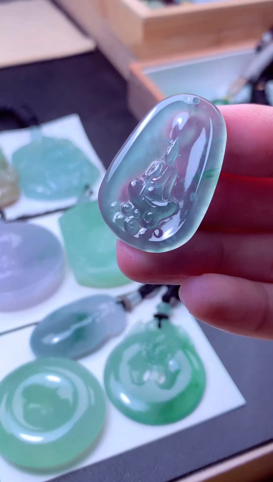 颈饰未镶嵌翡翠天然A货翡翠 天然A货翡翠天然翡翠多样性发货 发一