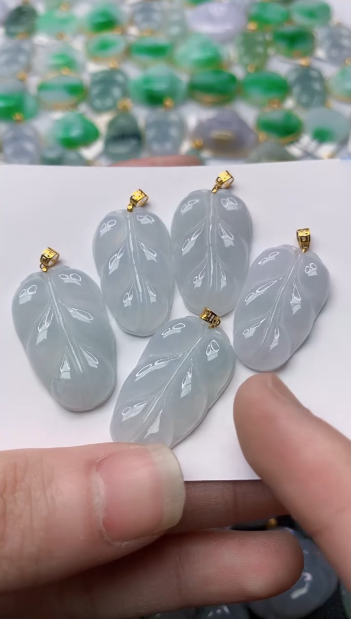 【闪购商品】翡翠颈饰18K金镶嵌13  多样性发其一