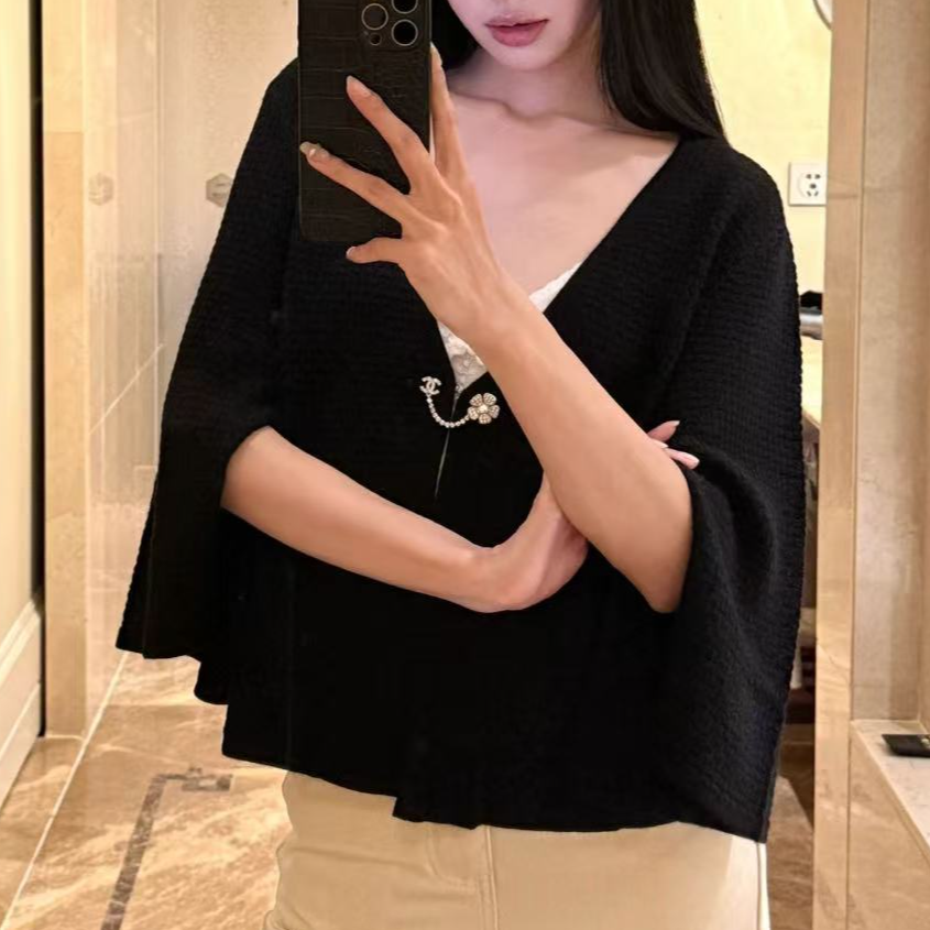99新 Chanel/香奈儿 40码25P胸针纽扣黑色针织开衫