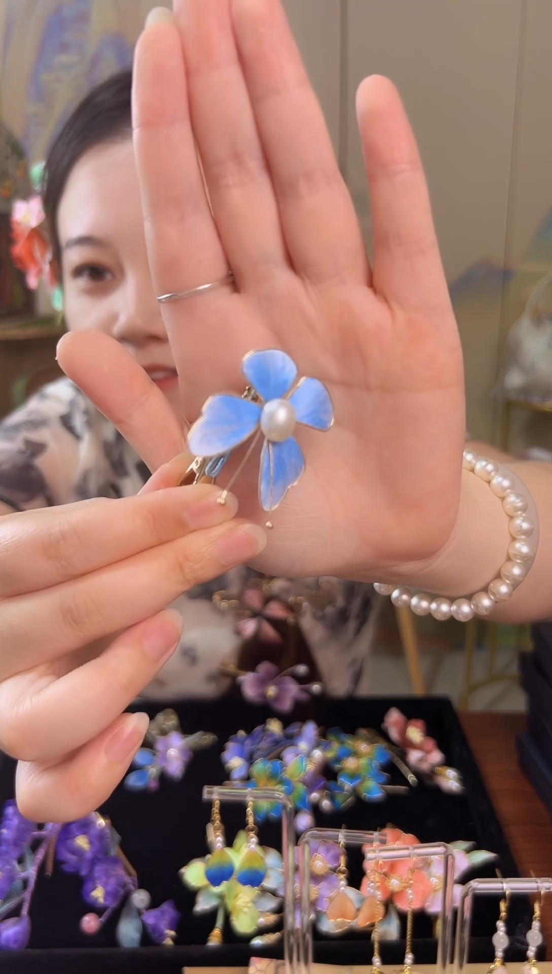 织绣非遗纯手工绒花边夹