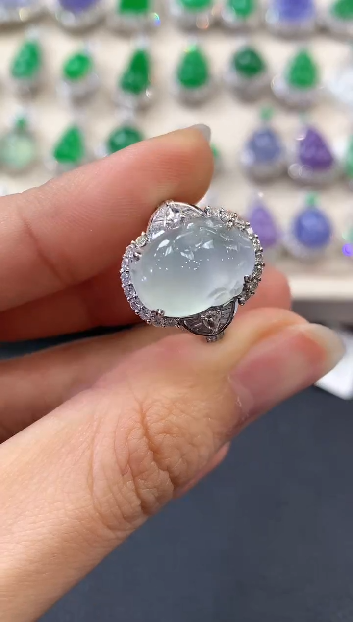 【闪购商品】翡翠戒指18K金镶嵌 D7          