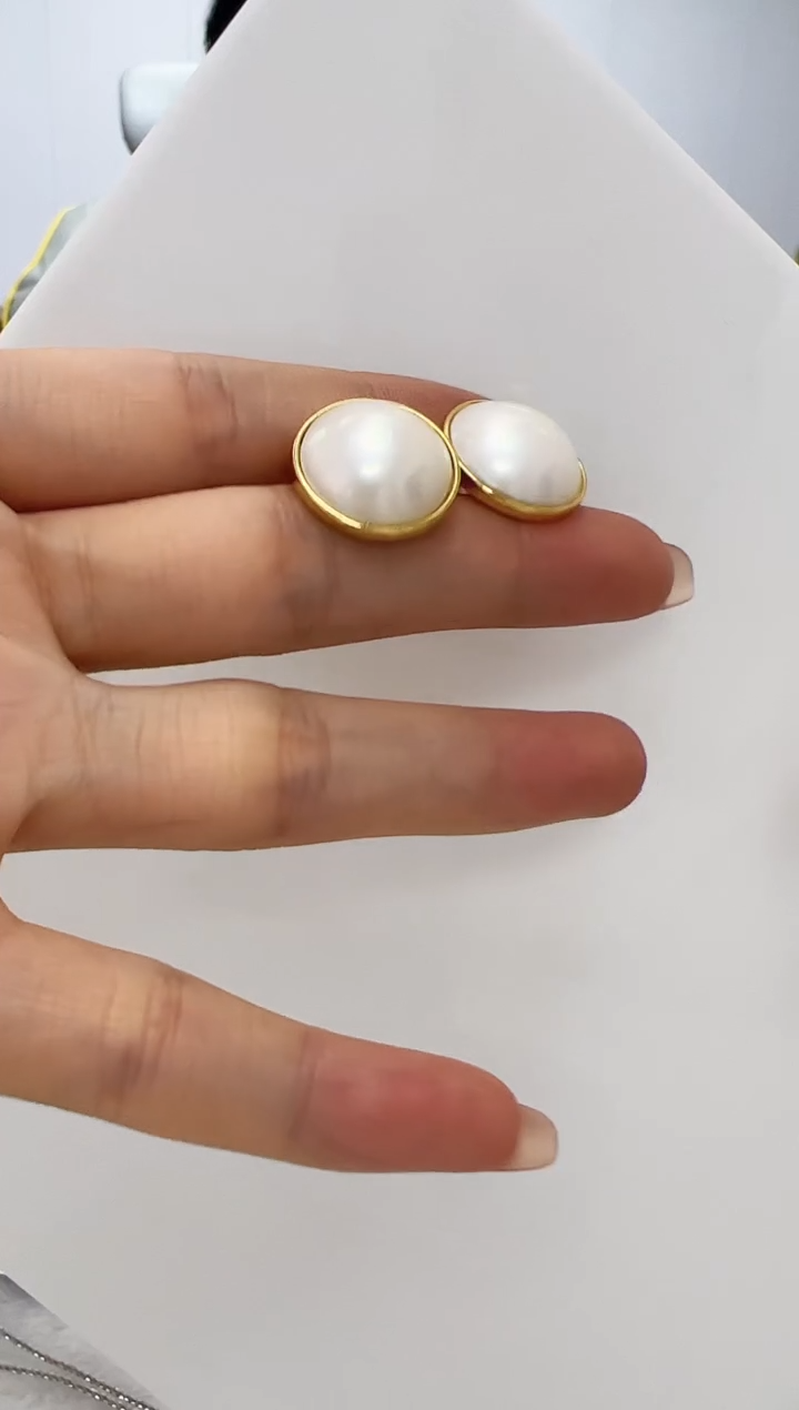 【闪购商品】拼合珍珠（马贝珠）DA银S925镶嵌耳钉 C860