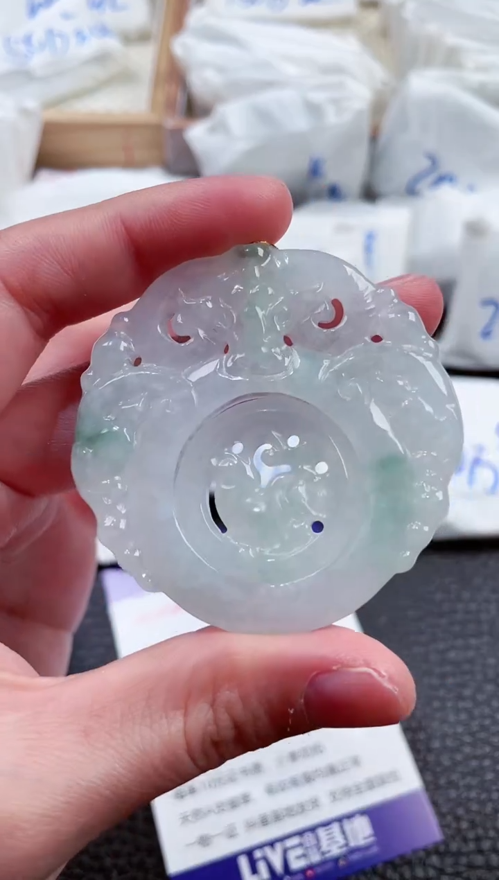 【闪购商品】翡翠颈饰未镶嵌000019277