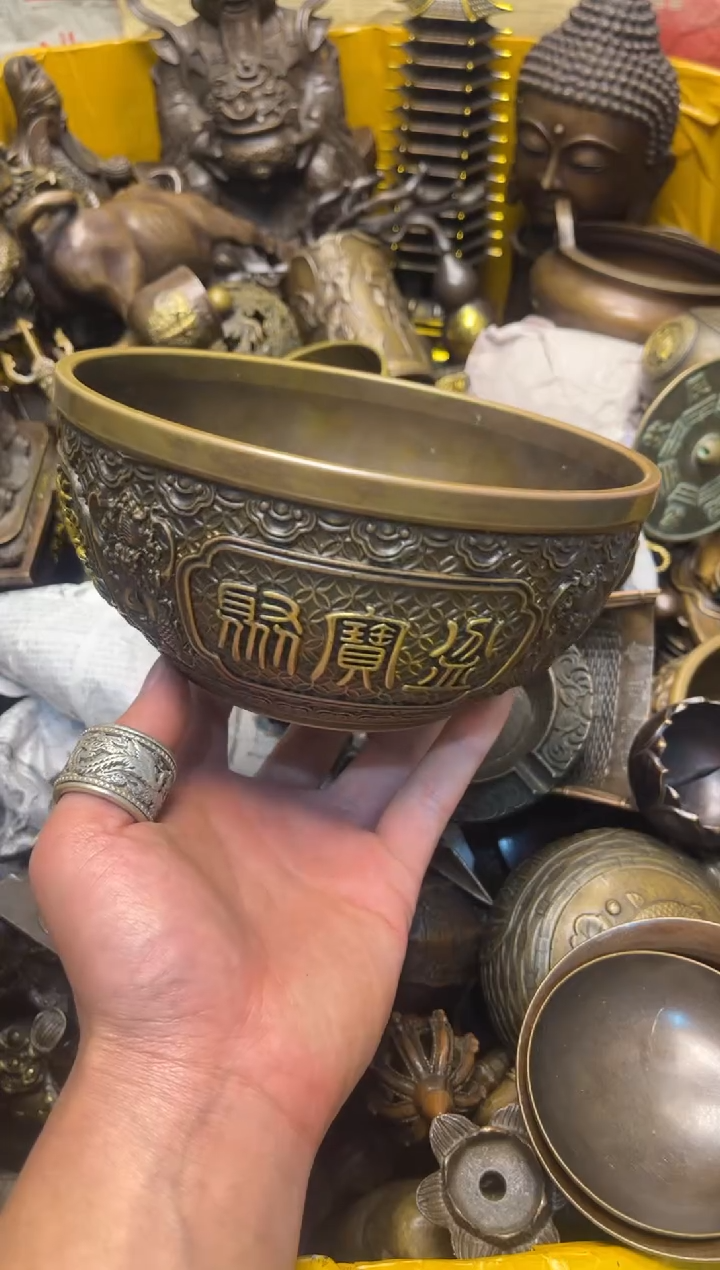 精美铜器，点击下单