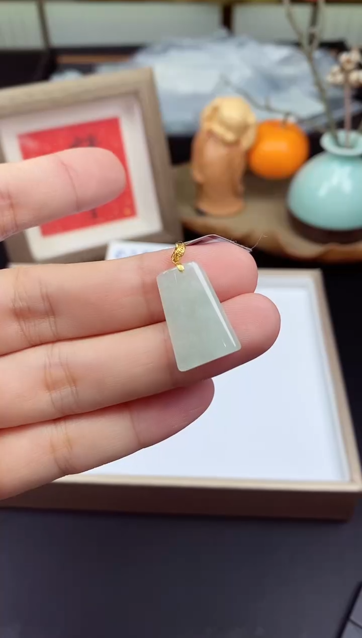 吊坠(不含链)18K金镶嵌翡翠无事牌@@CMT