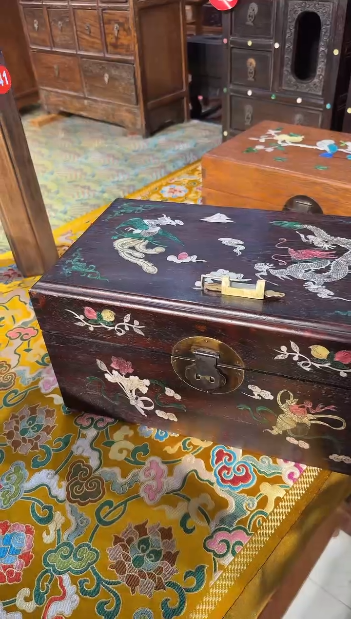 【闪购商品】木木艺邵氏紫檀龙凤呈祥翻盖箱350.8888