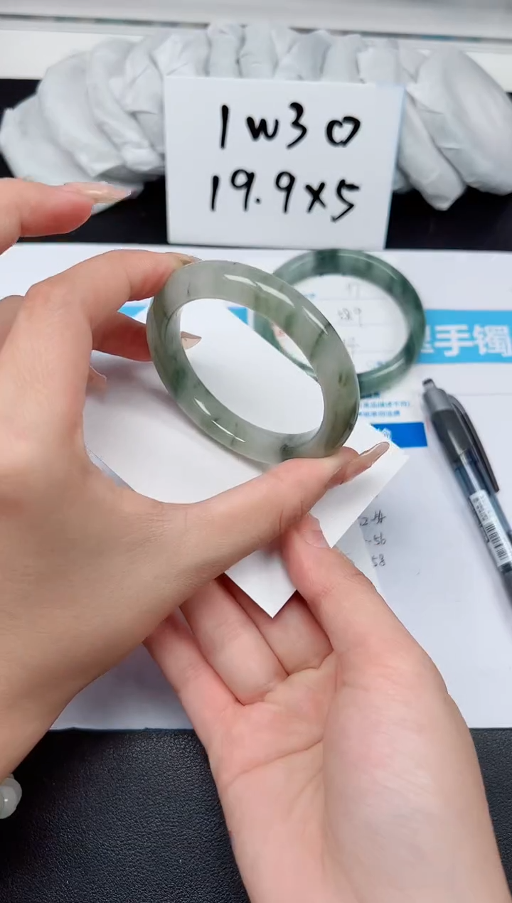 【闪购商品】石英质玉手镯未镶嵌G98-50.1