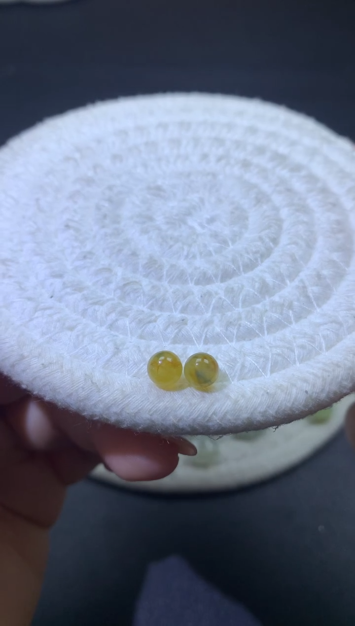 【闪购商品】定制翡翠未镶嵌珠子 多样性发其一