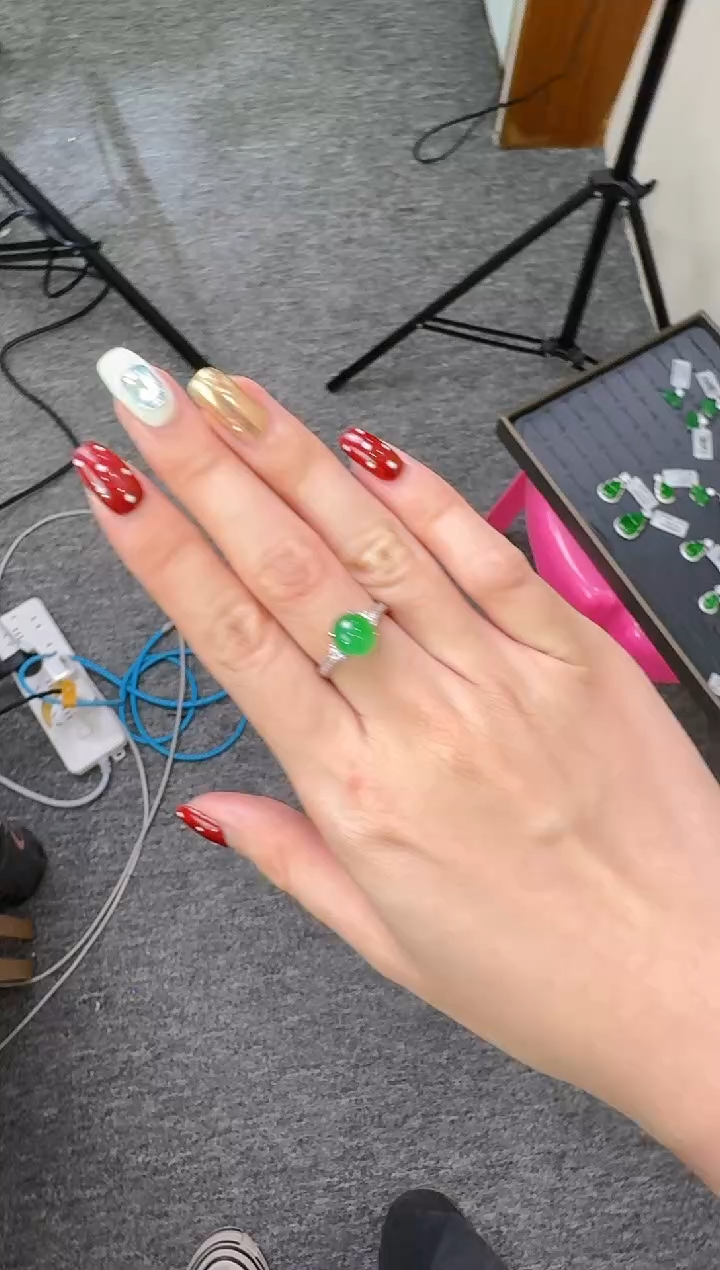 【闪购商品】翡翠戒指未镶嵌蛋面