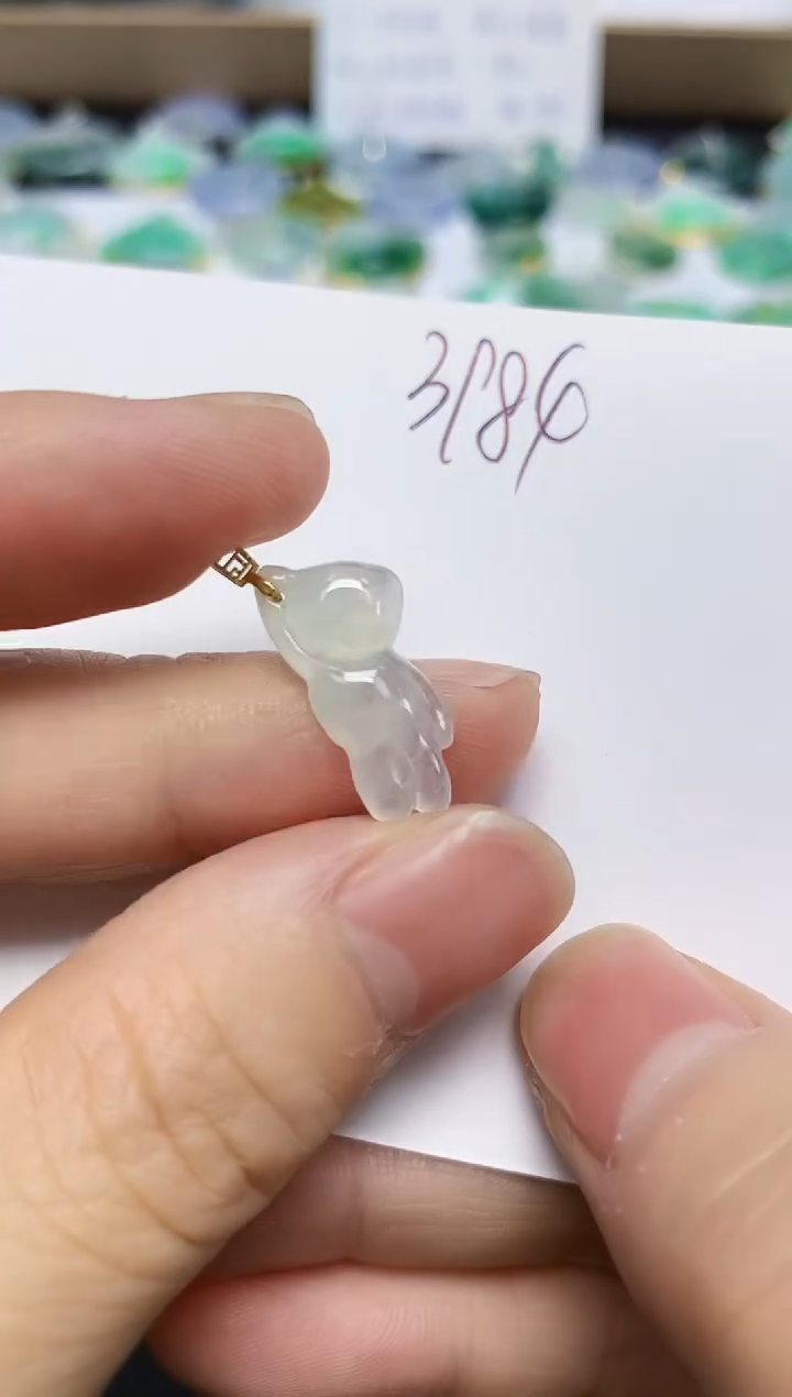 翡翠未镶嵌颈饰天然缅甸翡翠A货