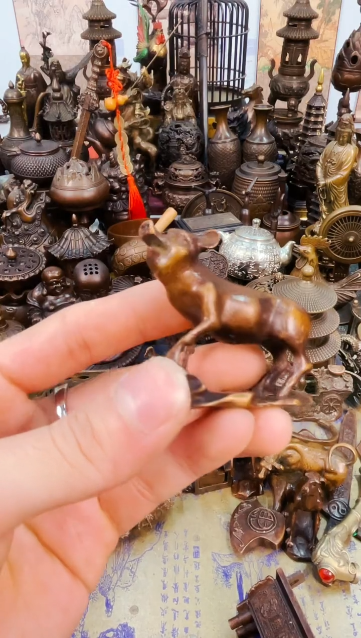 精铜工匠  独具韵味