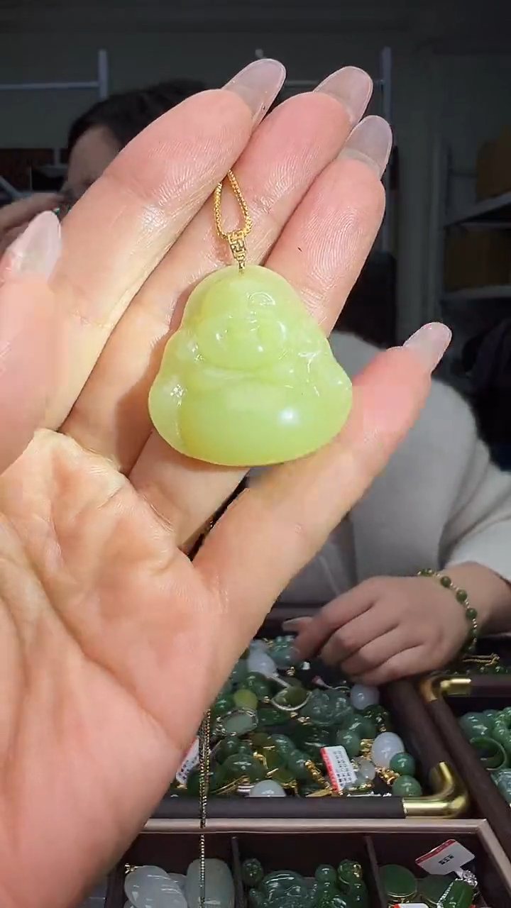 颈饰18K金镶嵌和田玉（多样性发货.发其一）11.25.30