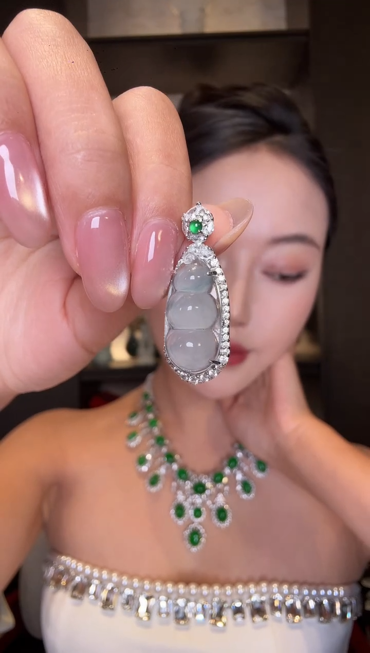 颈饰银S925镶嵌翡翠68