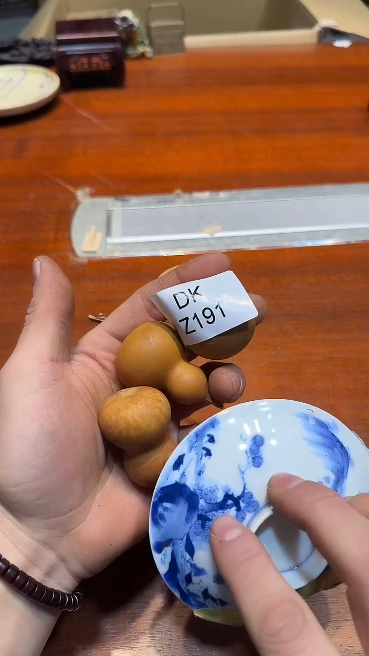 瓷片阿****人哈哈哈哈三个191