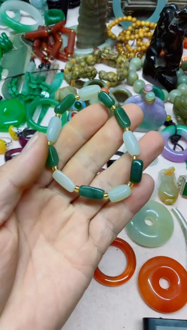 【闪购商品】4直播间的实时画面