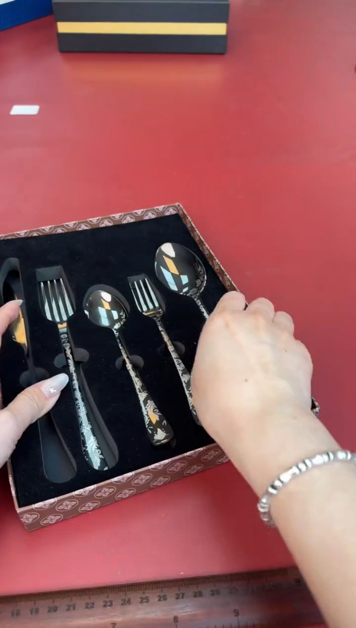【闪购商品】瓷片正午瓷缘 臻品源泉@@8P22