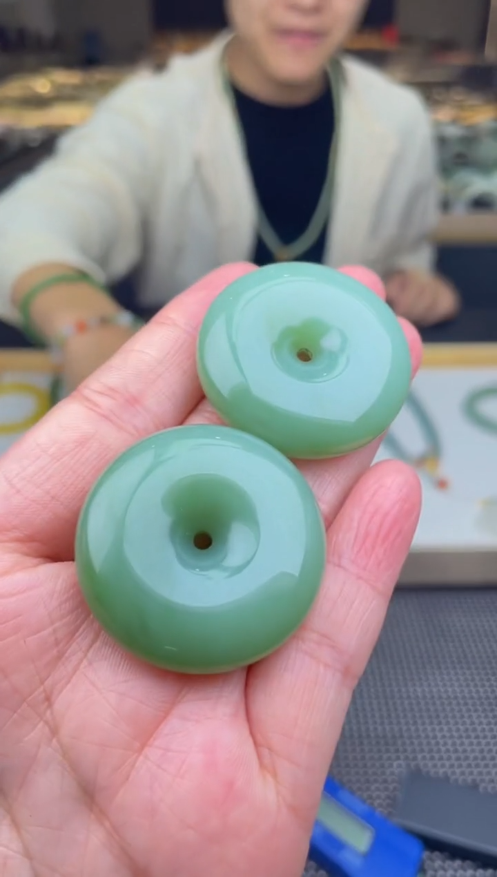 【闪购商品】定制和田玉天然和田玉多样性发其一