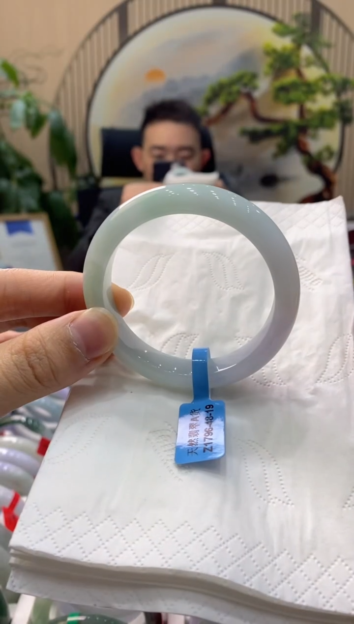 【闪购商品】翡翠手镯未镶嵌00009348