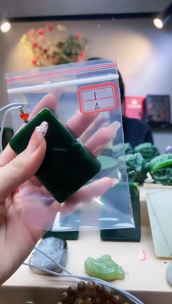 【闪购商品】和田玉挂件未镶嵌1