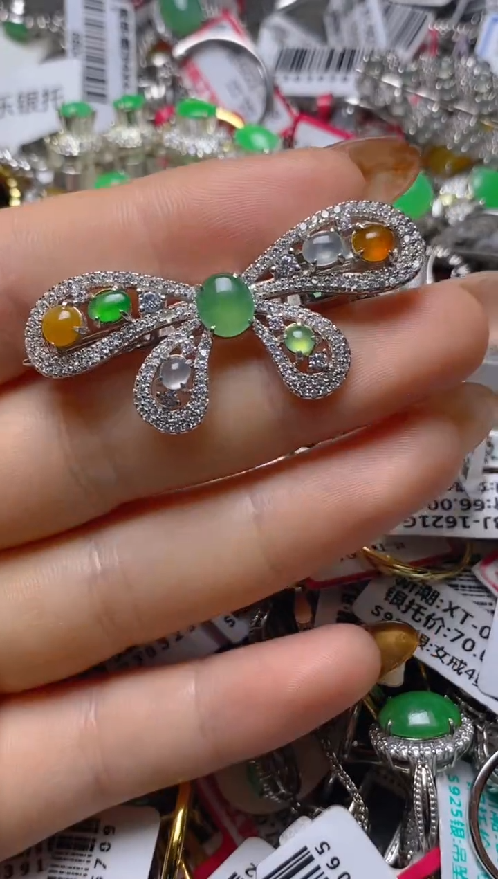 银S925镶嵌戒指翡翠百内无证书