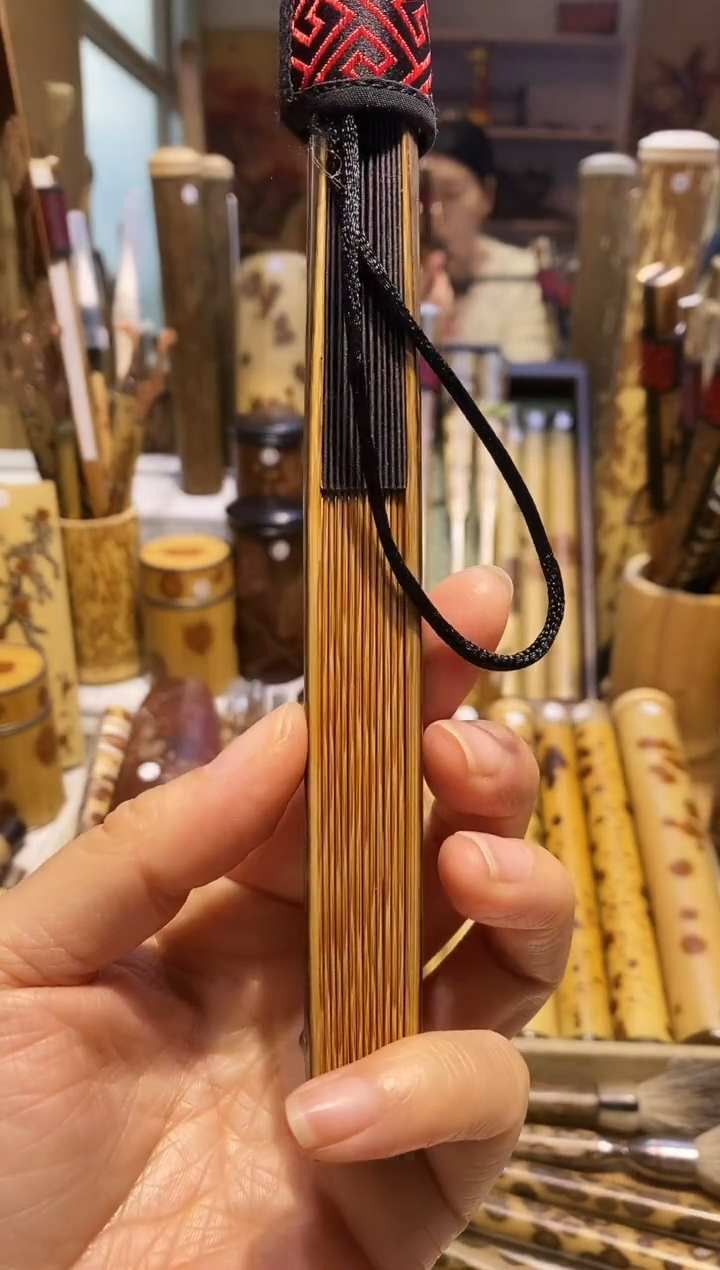 桃***o梅鹿竹精品福利扇子一把