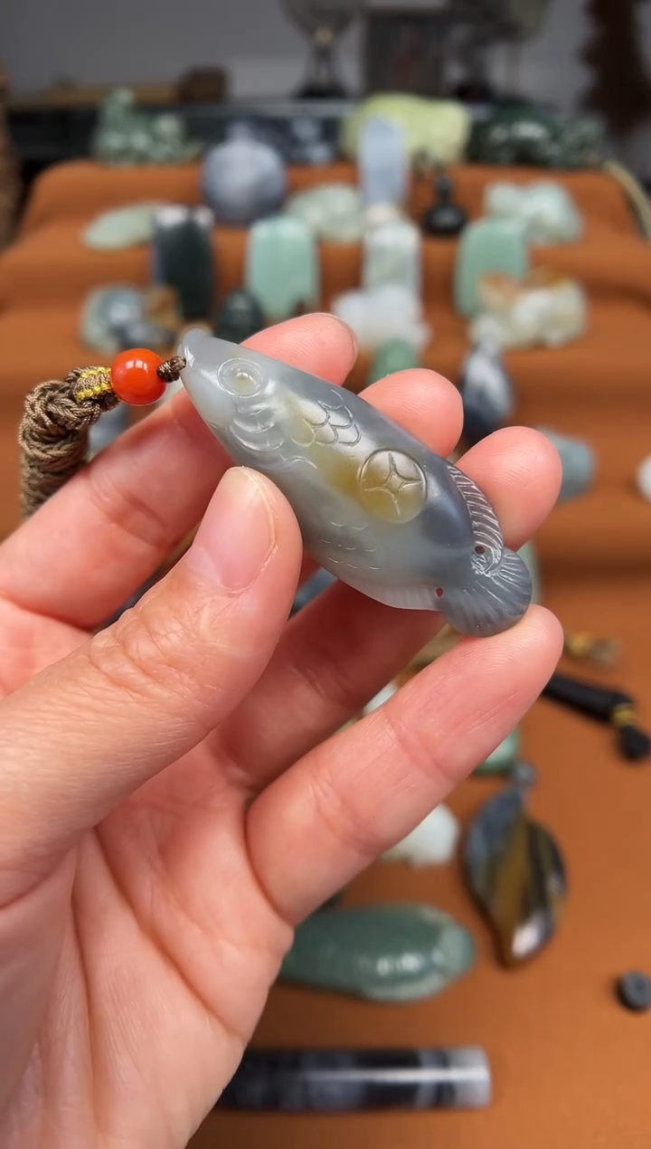 【闪购商品】和田玉颈饰未镶嵌鱼