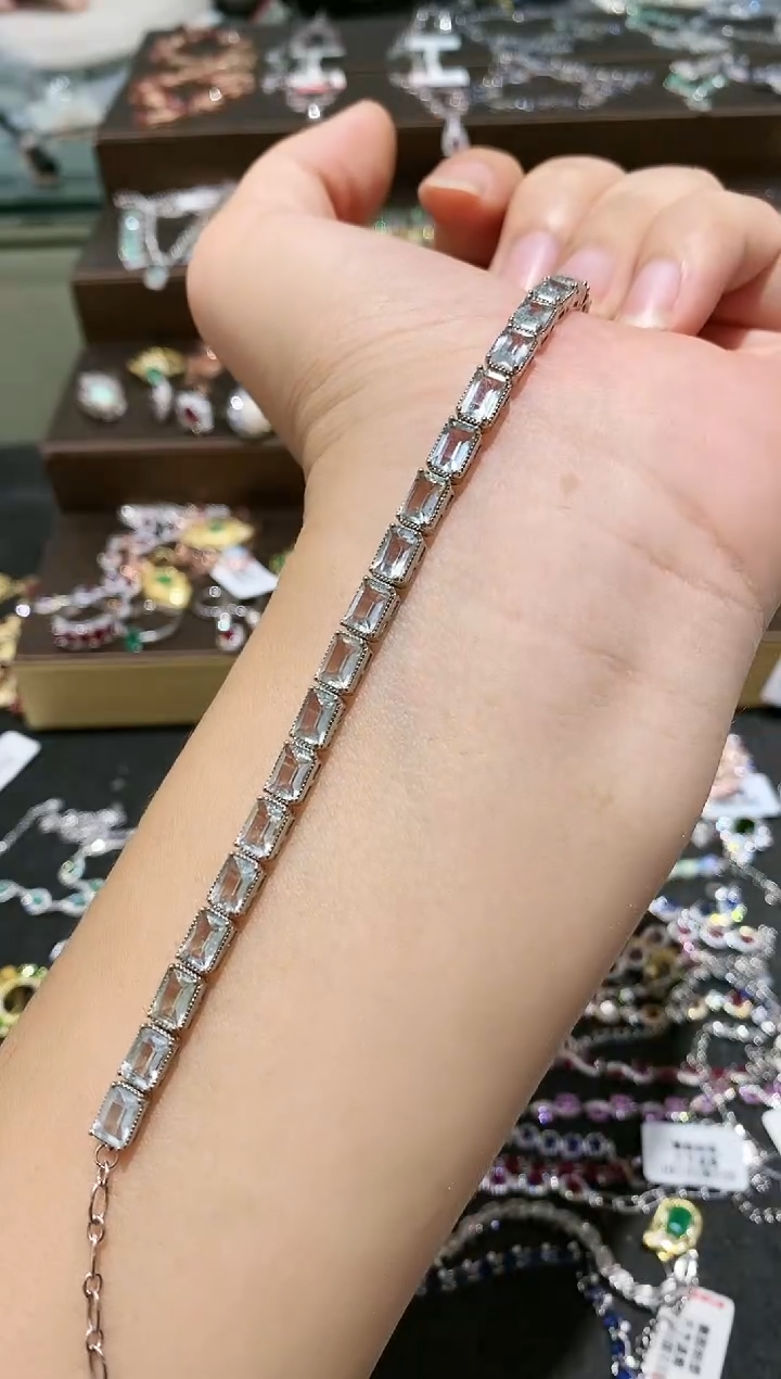 【闪购商品】海蓝宝石手链银S925镶嵌手链