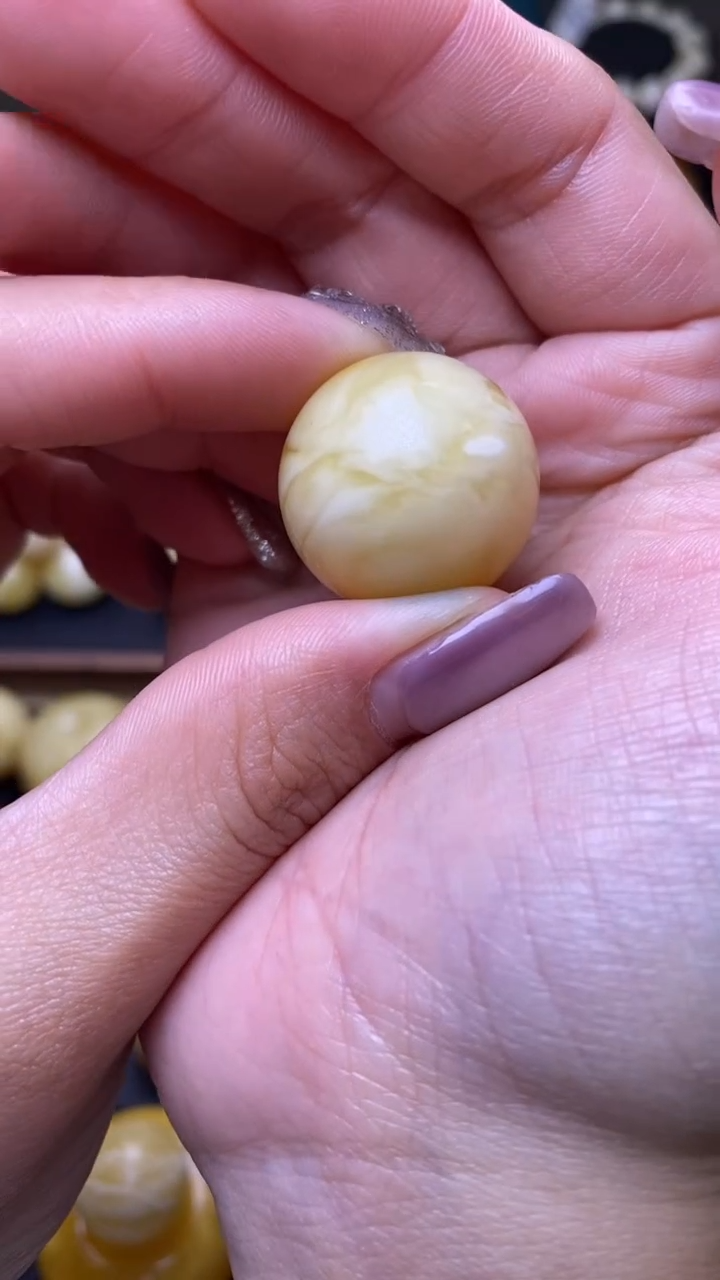 【闪购商品】琥珀裸石未镶嵌葵. 52