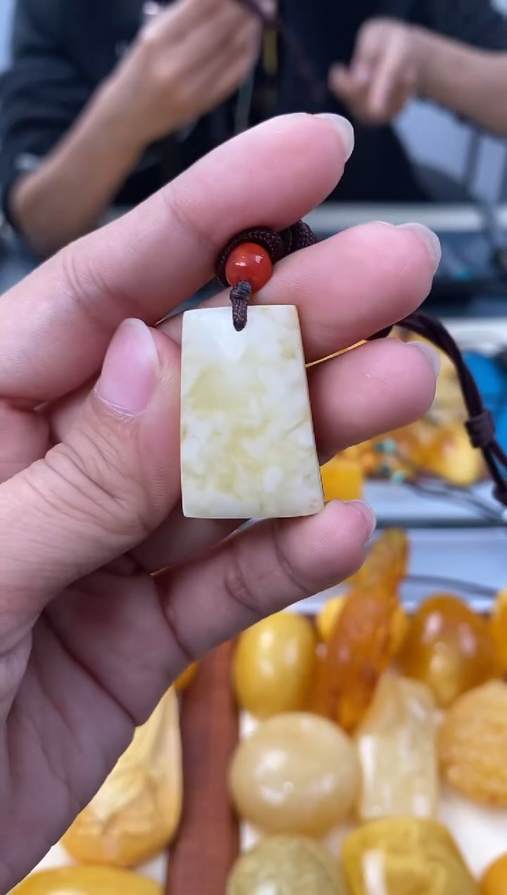 【闪购商品】琥珀裸石未镶嵌天然琥珀蜜蜡牌子