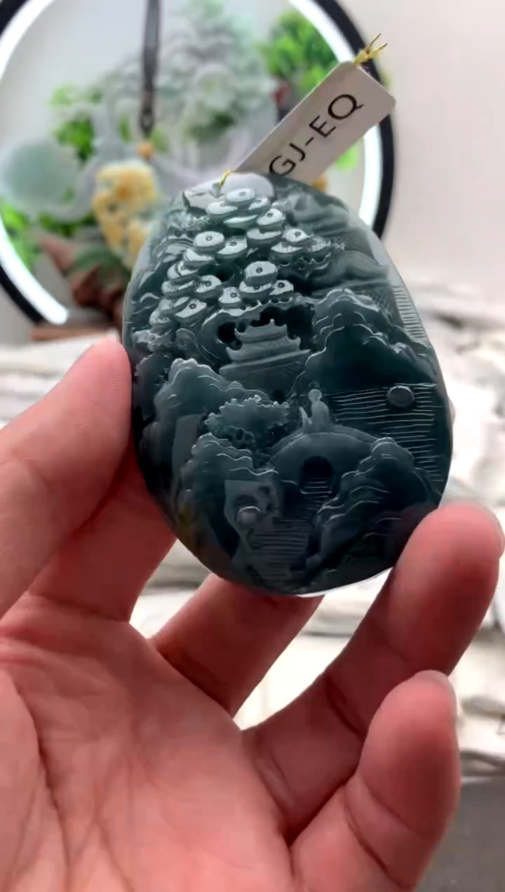 【闪购商品】翡翠颈饰未镶嵌山水牌