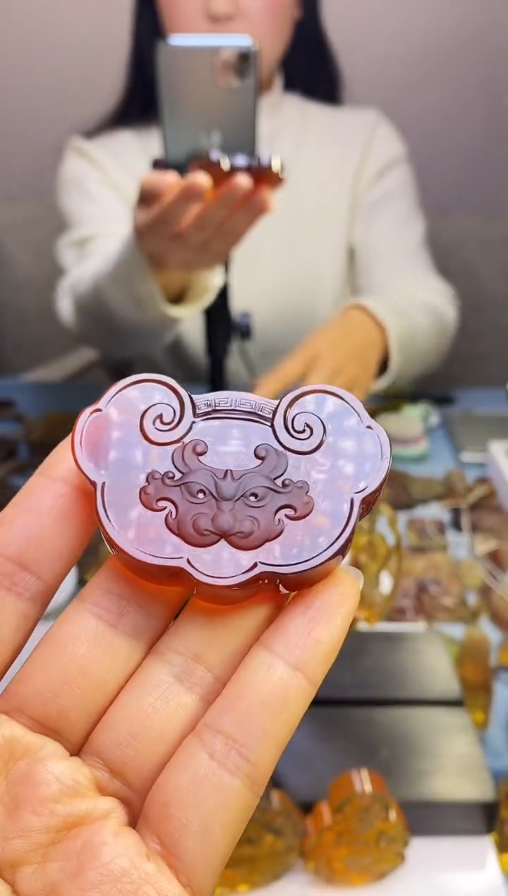 【闪购商品】琥珀颈饰未镶嵌SN2-88（如意锁）