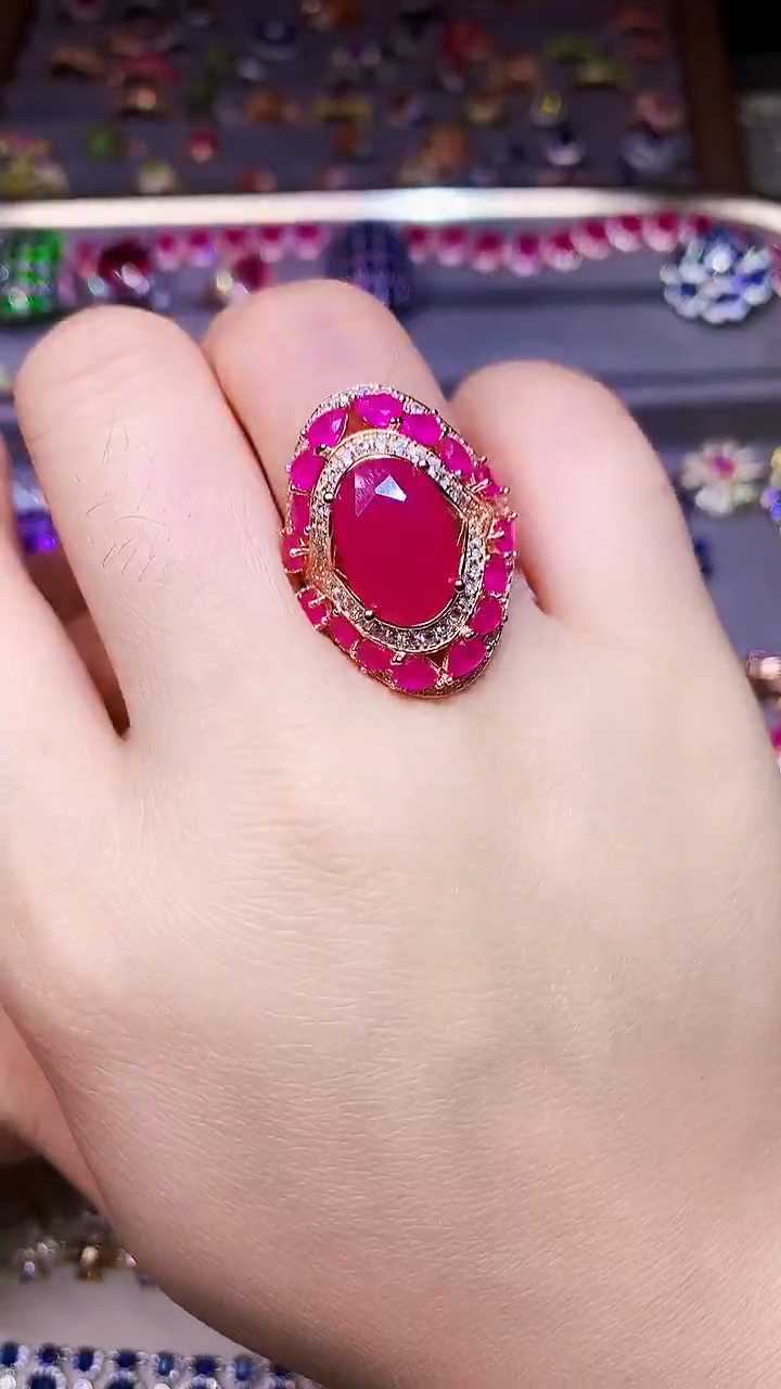 银S925镶嵌戒指红宝石....