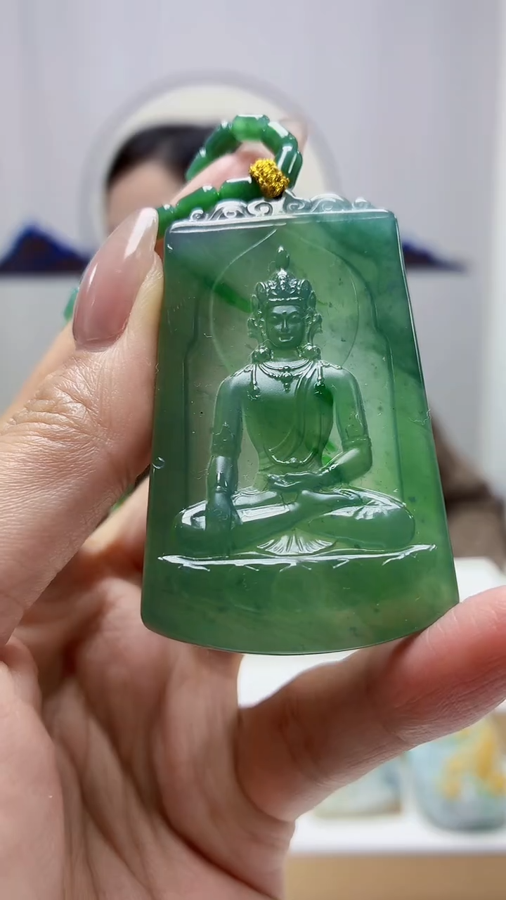 未镶嵌定制翡翠4852MM-毛货挂件70赠珠链