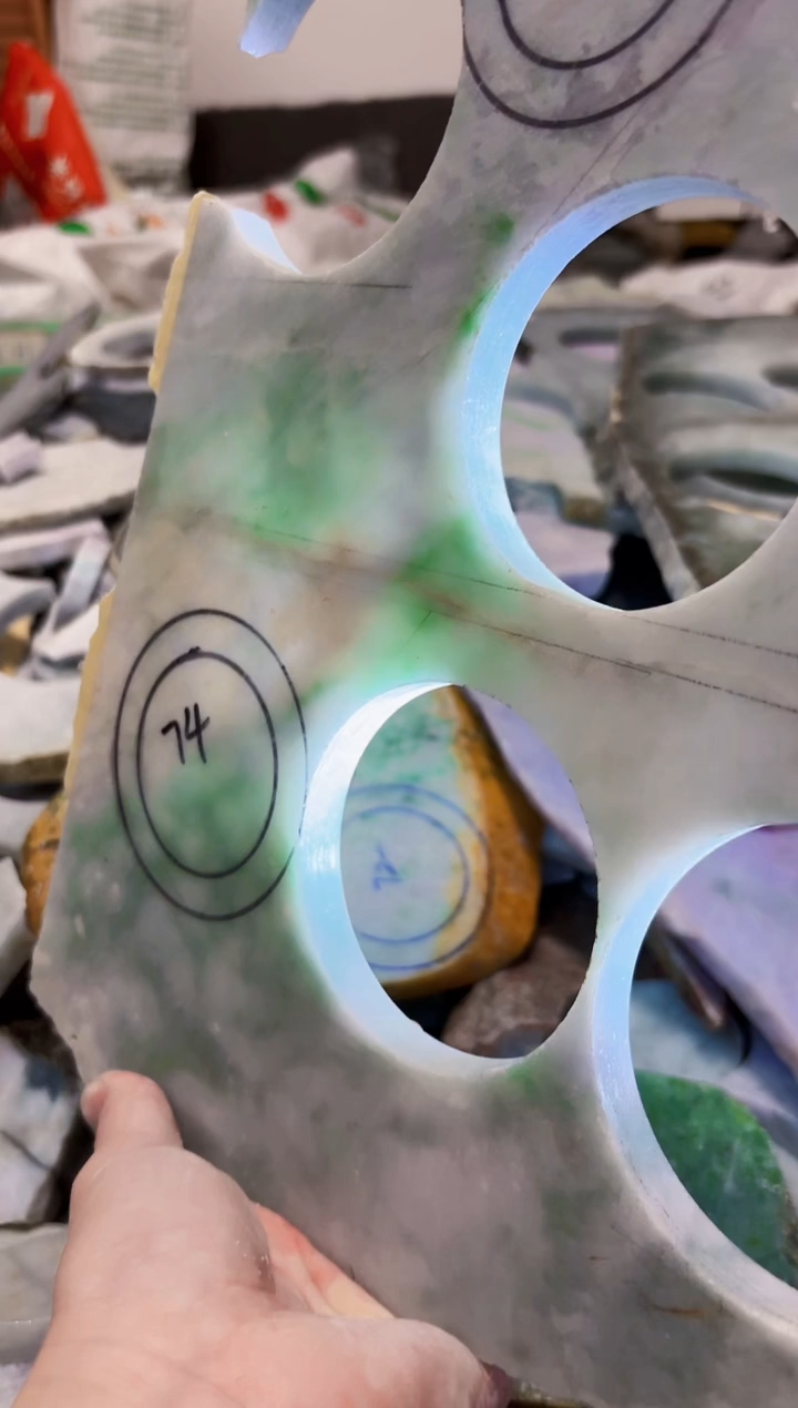 【闪购商品】翡翠颈饰未镶嵌A货白谭1829