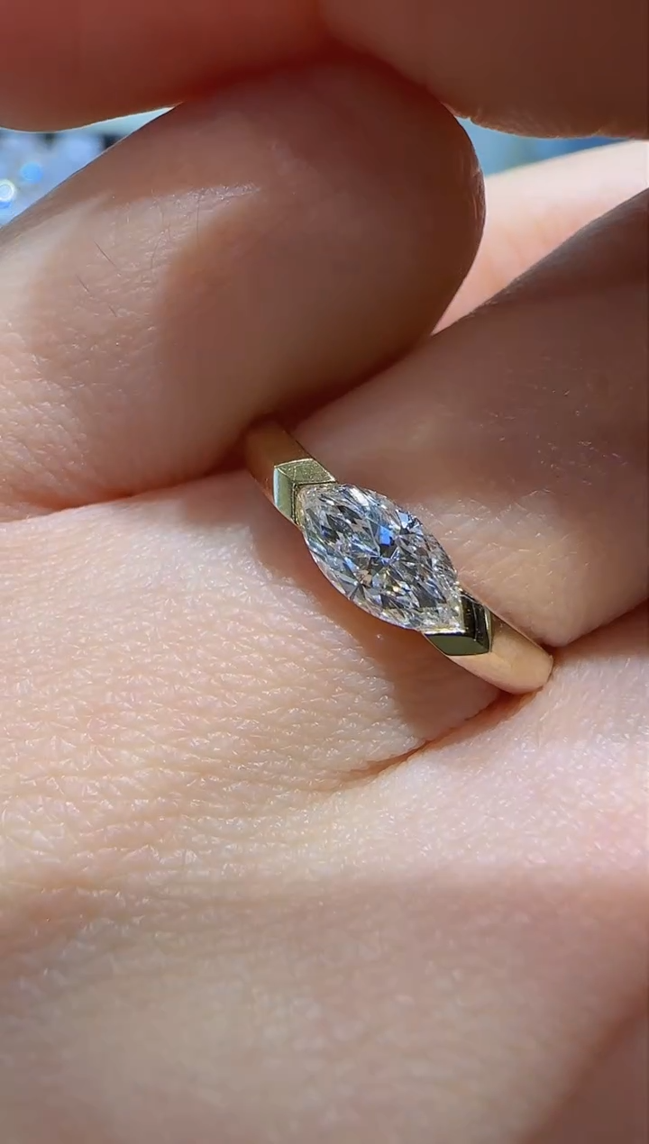 【闪购商品】实验室培育钻石18K金镶嵌马眼50分 14圈