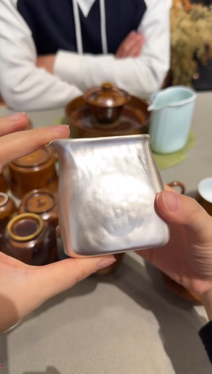 荣器 银四方公道杯