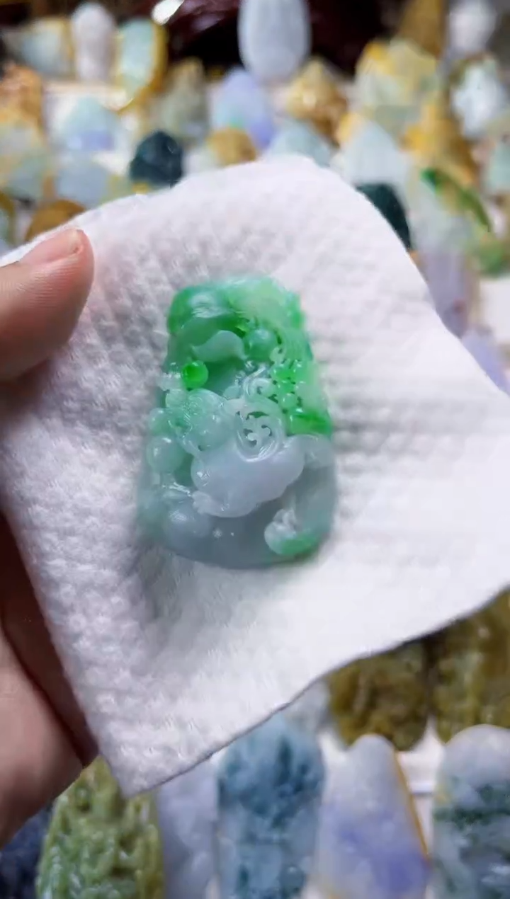 未镶嵌定制翡翠风****8毛货定制貔貅 不退不换