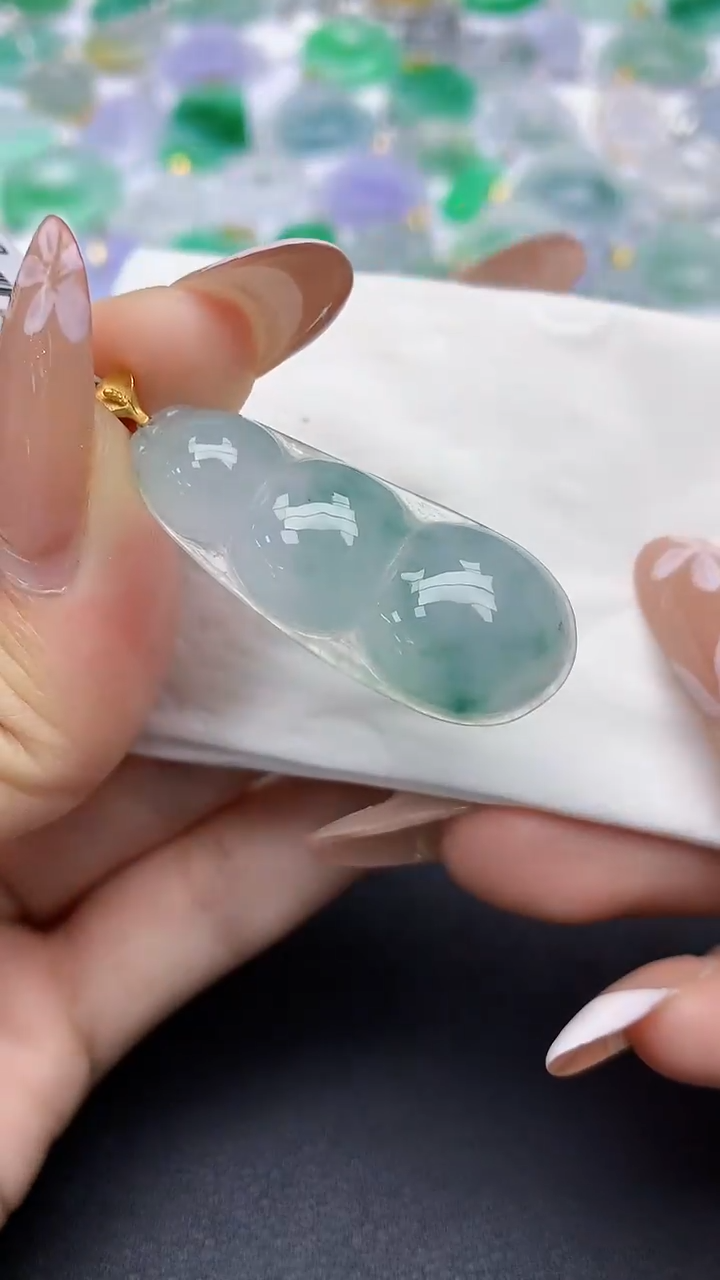 颈饰18K金镶嵌翡翠a货假一赔三支持复检百元上9元证书费自理