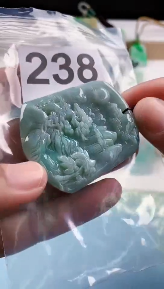 【闪购商品】翡翠挂件未镶嵌天然翡翠吊坠挂件