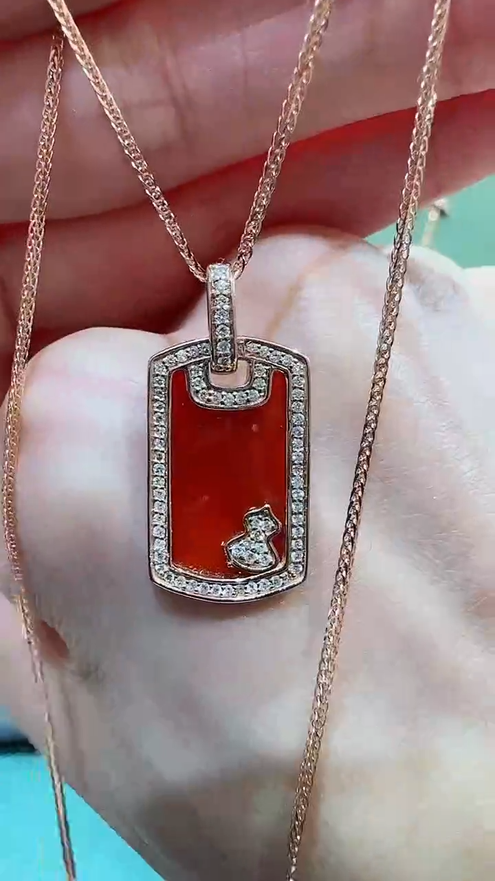 【闪购商品】玛瑙/玉髓吊坠(不含链)18K金镶嵌18K金钻石葫芦牌吊坠