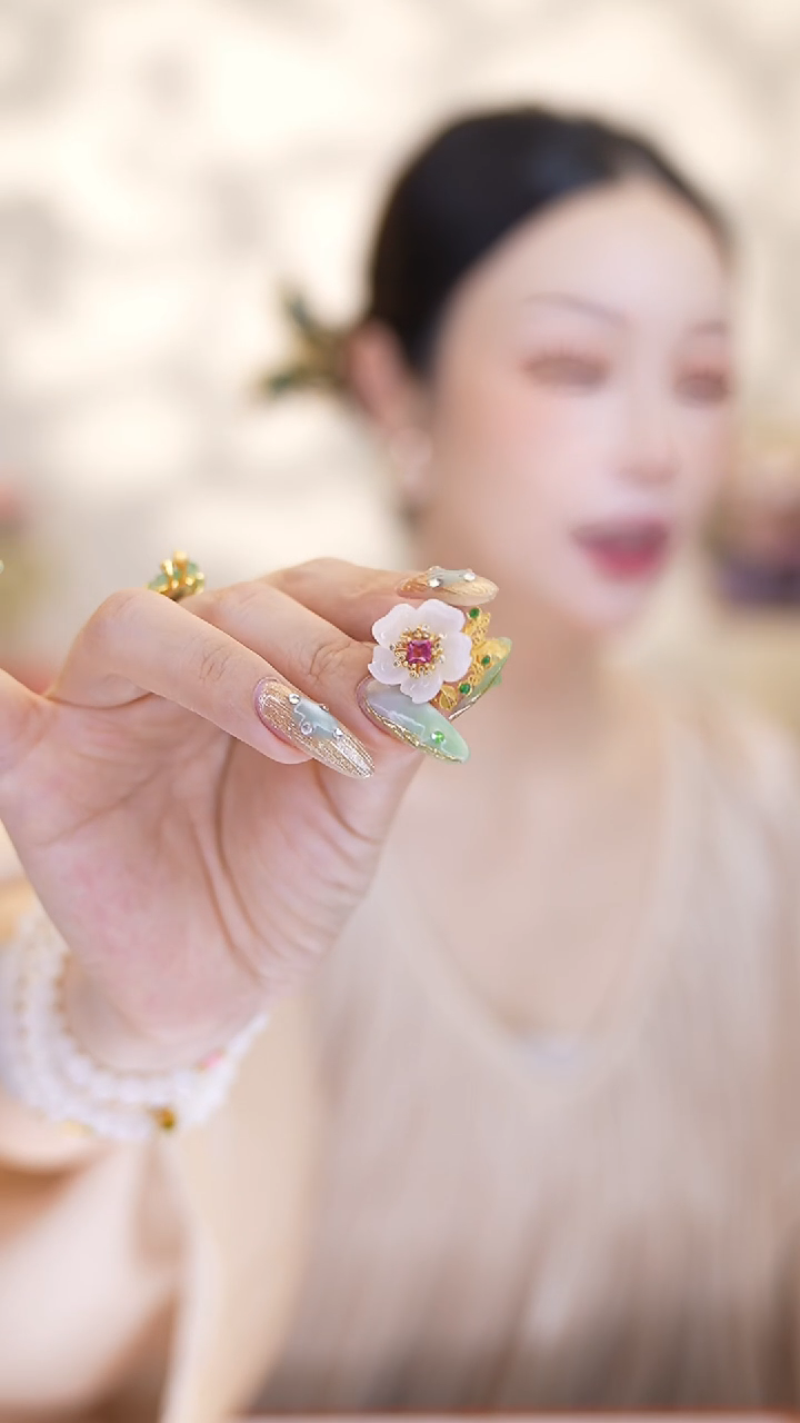 和田玉18K金镶嵌耳饰花耳坠ZS