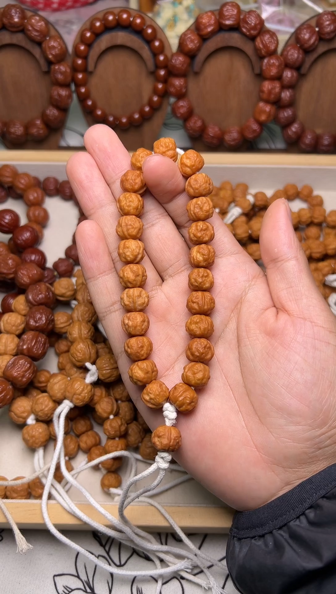 手串猴头核桃12mm+蟾宗手持