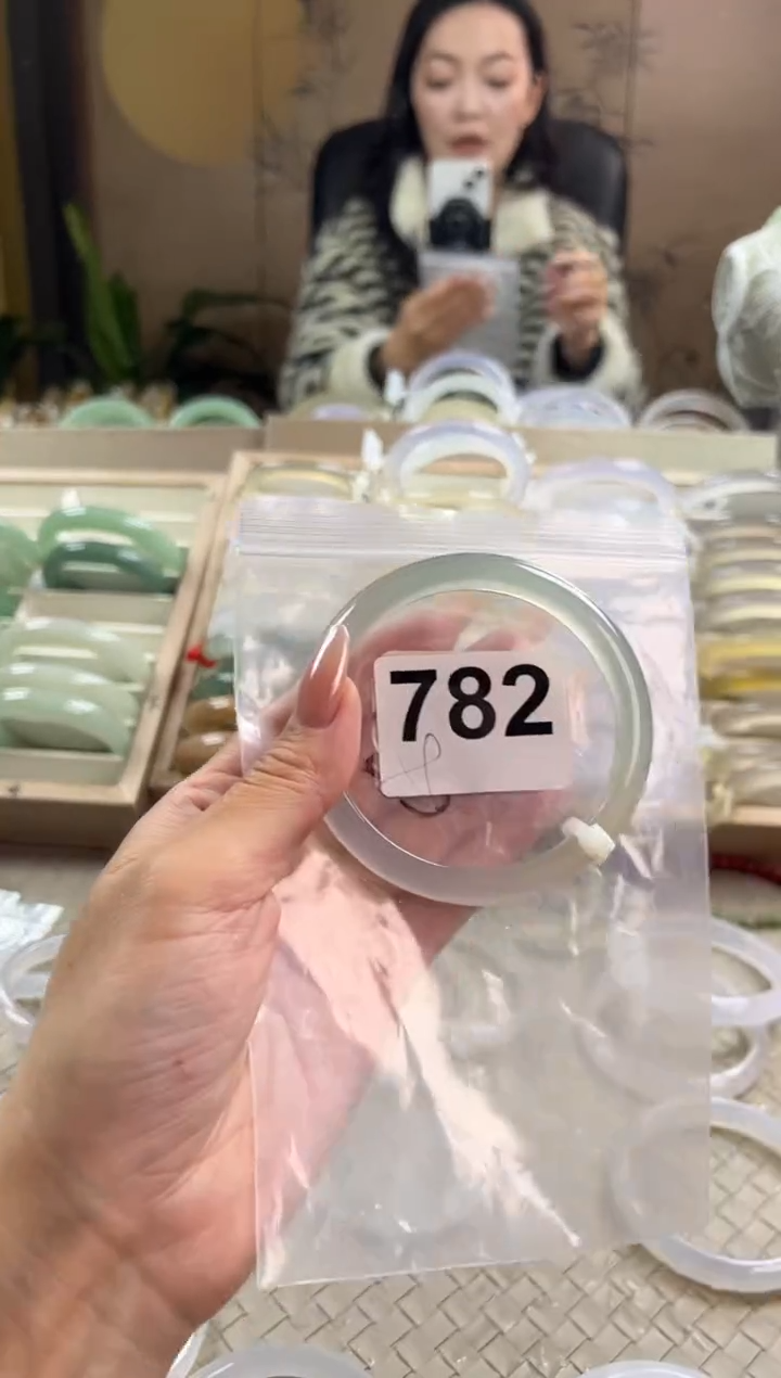 手镯玛瑙/玉髓未镶嵌782