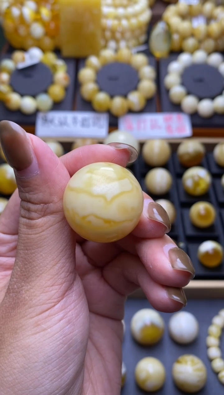 【闪购商品】琥珀裸石未镶嵌大小姐珠宝严选140
