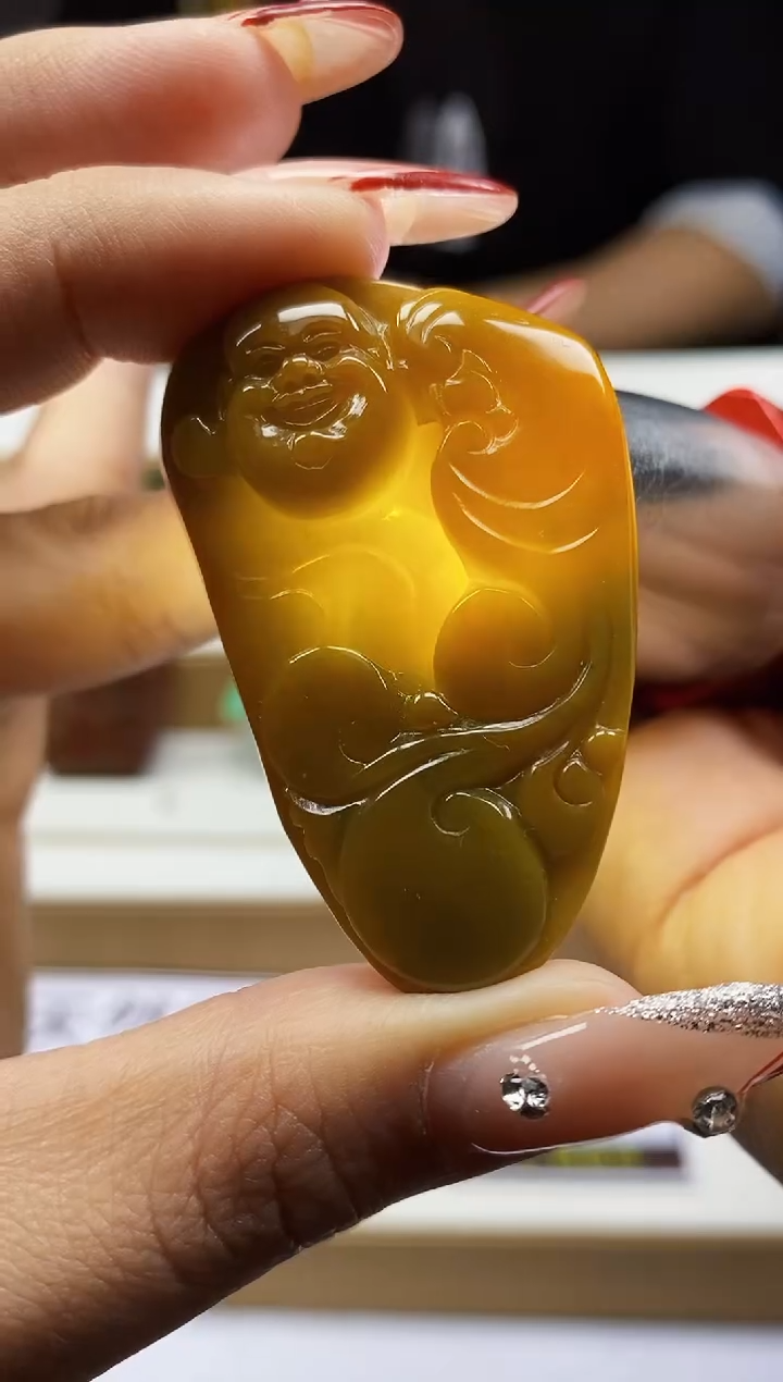 翡翠未镶嵌颈饰翡翠A货