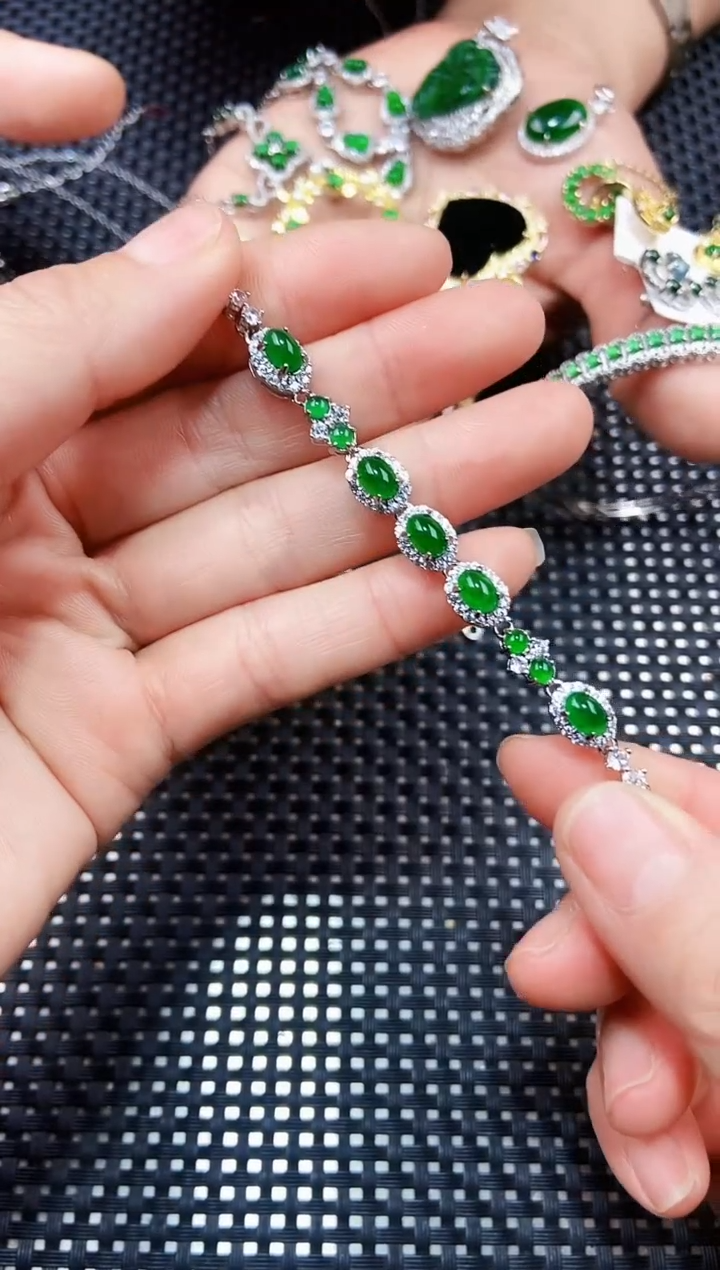 【闪购商品】翡翠手链未镶嵌11111111